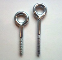 Trækrogen i galvaniseret stål er 12 mm tyk, 140 mm eller 160 mm lang og velegnet til træ.